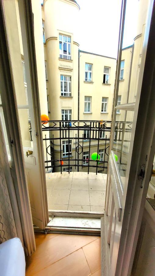 Central Station Hostel Varşova Dış mekan fotoğraf